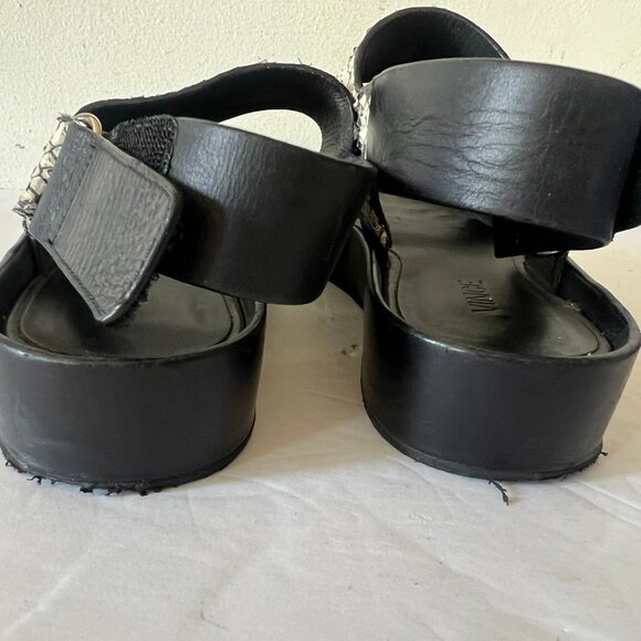 VINCE MARETT SNAKE EMBOSSED WEDGE SANDAL SIZE 7 US - Picture 4 of 6